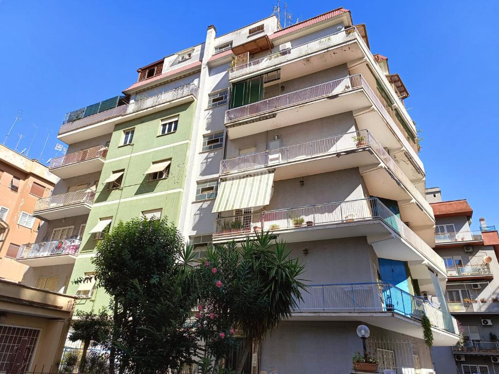 2 chambres Appartement à Rome, Italy No. 263333