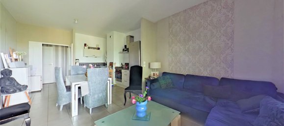 Apartamento de 3 dormitorios en Tours, France No. 56911 2