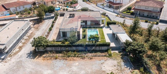 4 bedrooms House in Povoa de Lanhoso, Portugal No. 178536 39