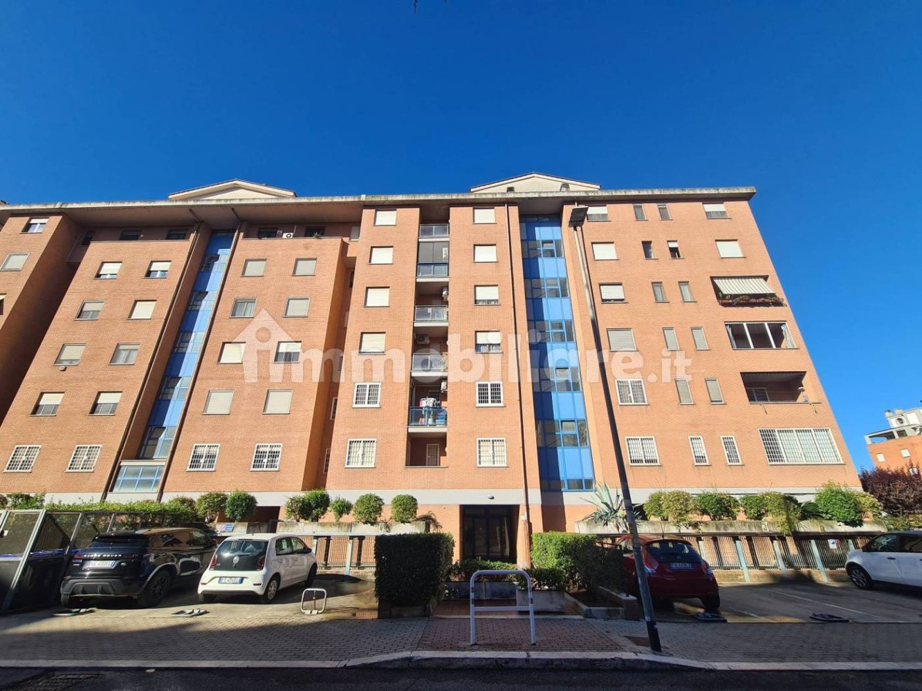 2 bedrooms Apartment in Rome, Italy No. 156371