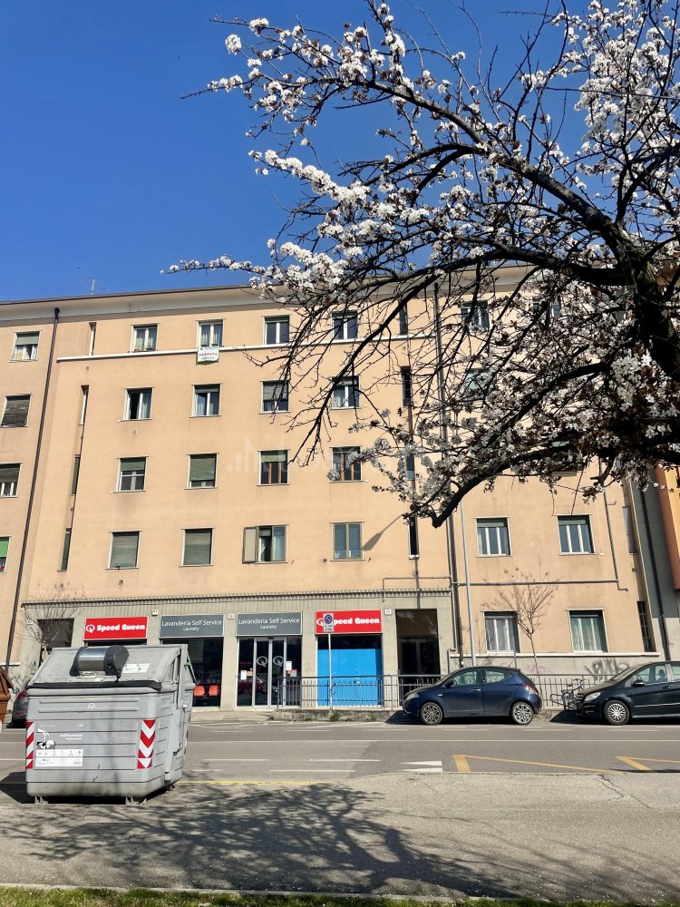 Apartamento de 4 divisões em Brescia, Italy N.º 236776