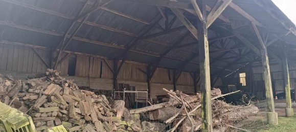 325m² Commercial property in Seglien, France No. 206174 13