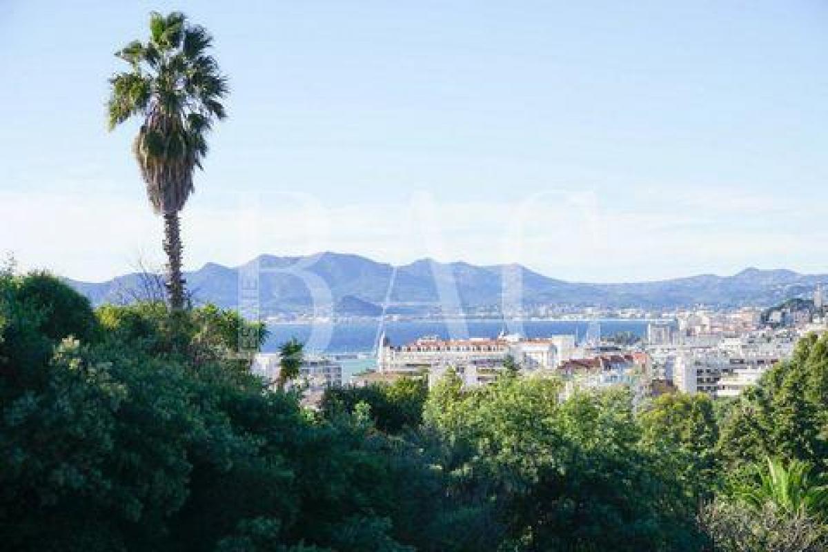 Кондоминиум  с 3 спальнями в Канны, Франция № 15361