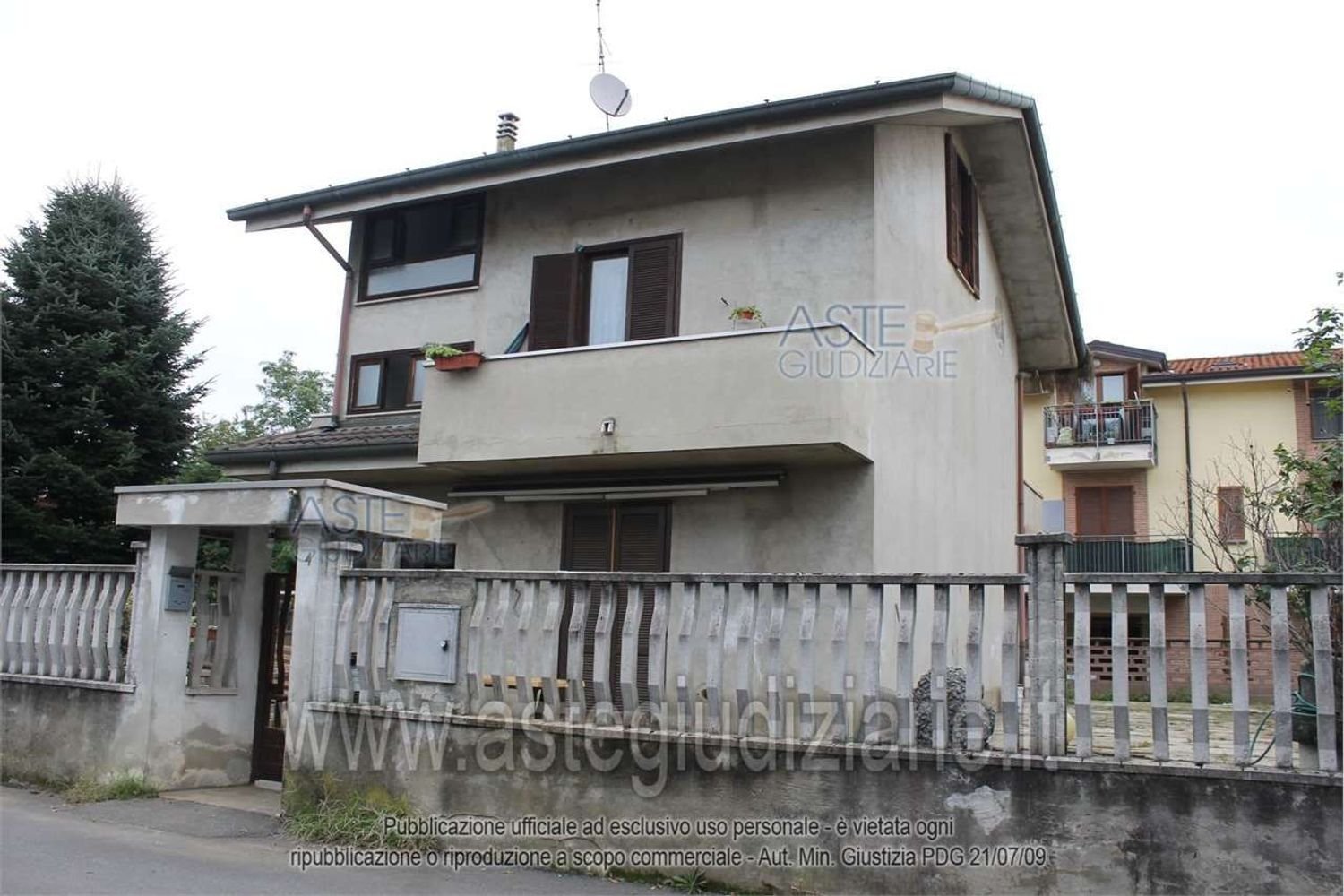 8غرفة شقة في Cesano Maderno, Italy رقم 195439