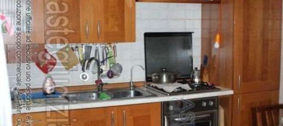 8غرفة شقة في Cesano Maderno, Italy رقم 195439 5