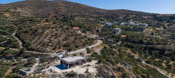 Вилла с 3 спальнями в Ираклион, Греция № 53920 8