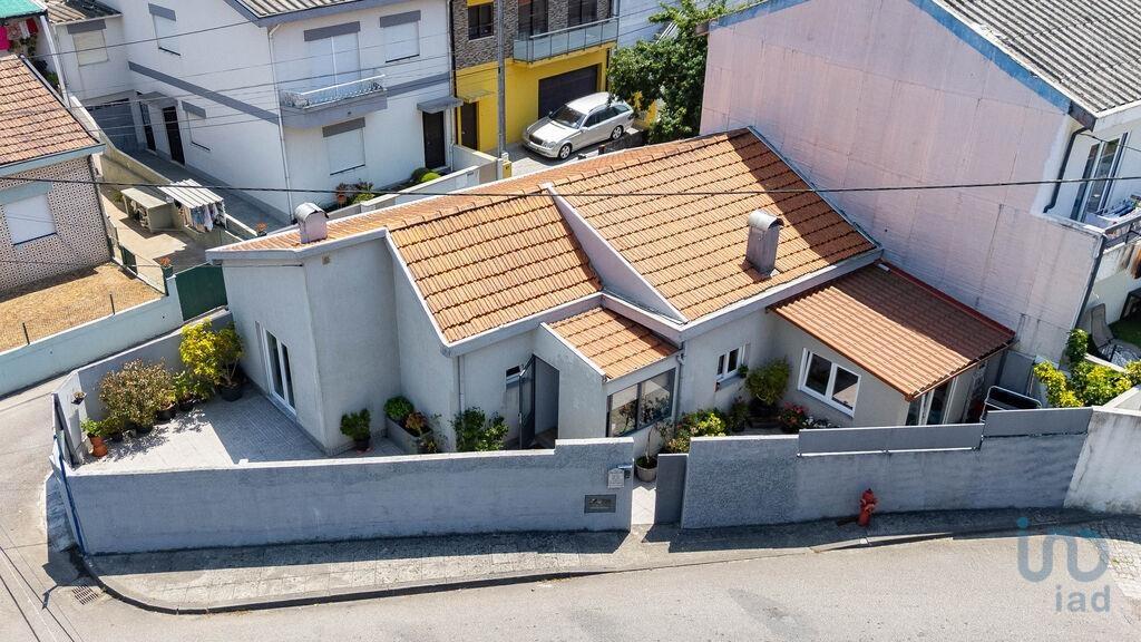 2 bedrooms House in Matosinhos, Portugal No. 208839