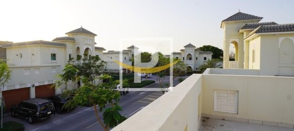 Villa de 4 dormitorios en Al Furjan, UAE No. 9182 13