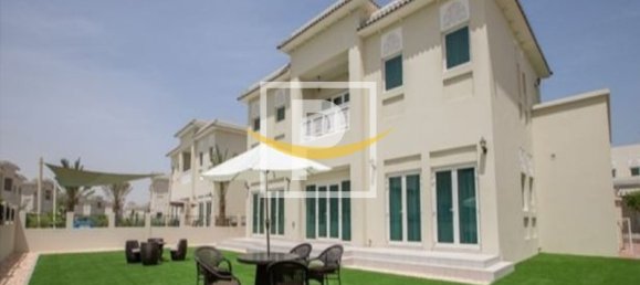 Villa de 4 dormitorios en Al Furjan, UAE No. 9182 2