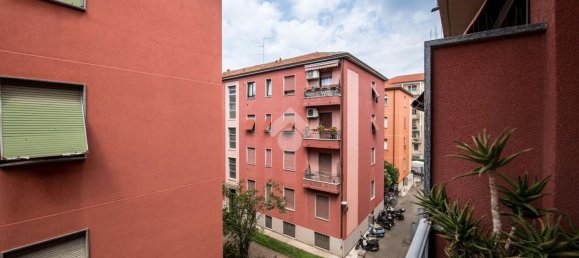 2 rooms Apartment in Milan, Italy No. 291531 5