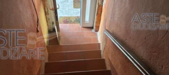 3 rooms Apartment in Massa e Cozzile, Italy No. 40734 8
