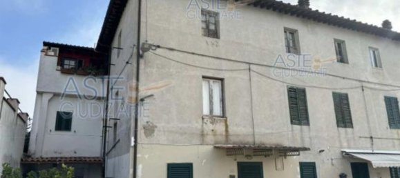 3 rooms Apartment in Massa e Cozzile, Italy No. 40734 7
