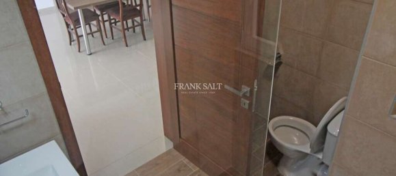 1 bedroom Apartment in Pembroke, Malta No. 9918 4