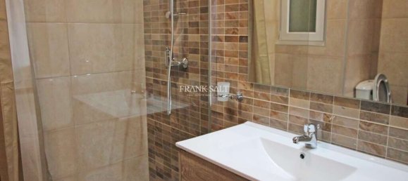 1 bedroom Apartment in Pembroke, Malta No. 9918 5