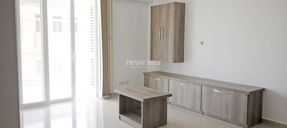 1 bedroom Apartment in Pembroke, Malta No. 9918 2