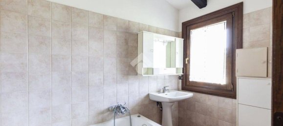 2 bedrooms Villa in Campagnano di Roma, Italy No. 31275 12