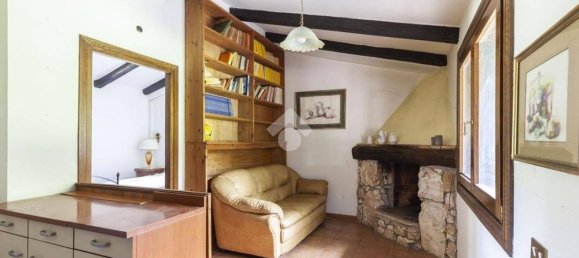 2 bedrooms Villa in Campagnano di Roma, Italy No. 31275 16