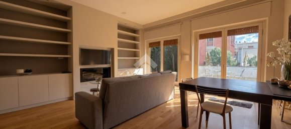 3 rooms Apartment in Cosenza, Italy No. 285873 2