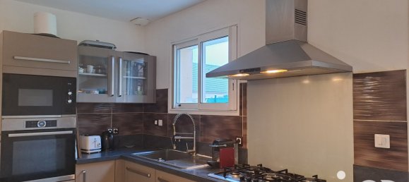 Casa de 4 dormitorios en Monnaie, France No. 229704 6