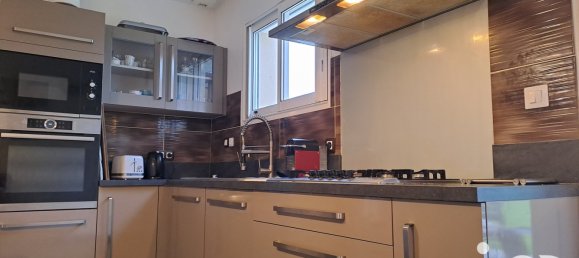 Casa de 4 dormitorios en Monnaie, France No. 229704 7