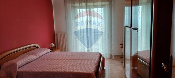 4 rooms Apartment in Chiaramonte Gulfi, Italy No. 88044 9