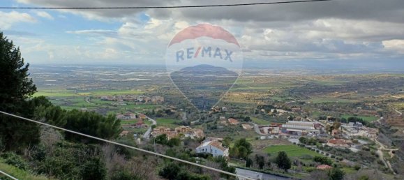 4 rooms Apartment in Chiaramonte Gulfi, Italy No. 88044 16