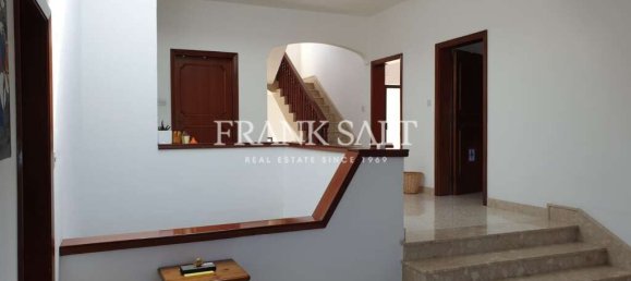 4 Schlafzimmer Villa in Swieqi, Malta, Nr. 3188 8