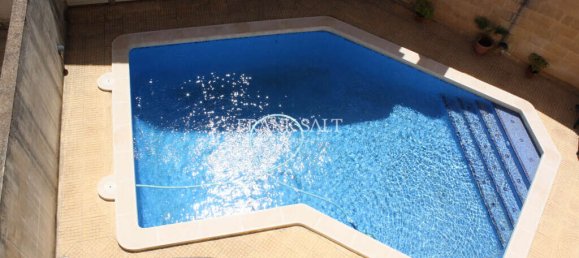 4 Schlafzimmer Villa in Swieqi, Malta, Nr. 3188 13