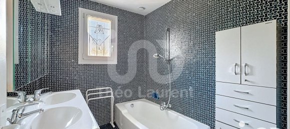 3 bedrooms House in Savenay, France No. 108905 8