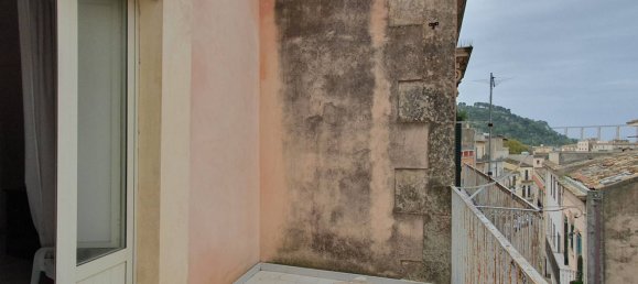 5-salle Maison à Modica, Italy No. 179130 9