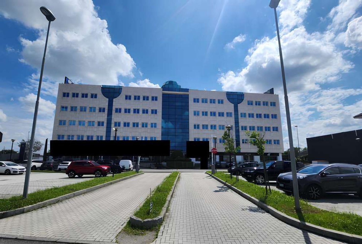  مكتب في Gorgonzola, Italy 327متر مربع رقم 359773