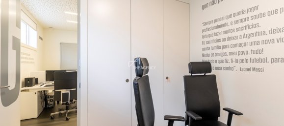 Oficina de 13 dormitorios en Porto, Portugal No. 245099 33