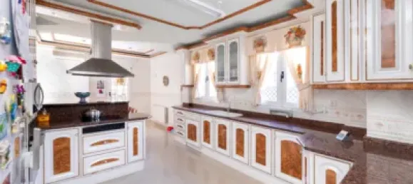 4 bedrooms House in Peligros, Spain No. 174556 16