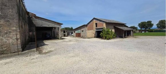 7-salle Villa à Goito, Italy No. 23129 12