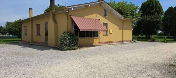 7-salle Villa à Goito, Italy No. 23129 5