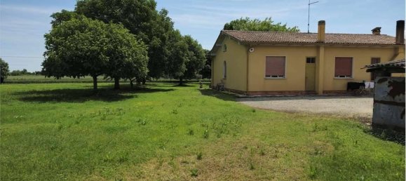 7-salle Villa à Goito, Italy No. 23129 18