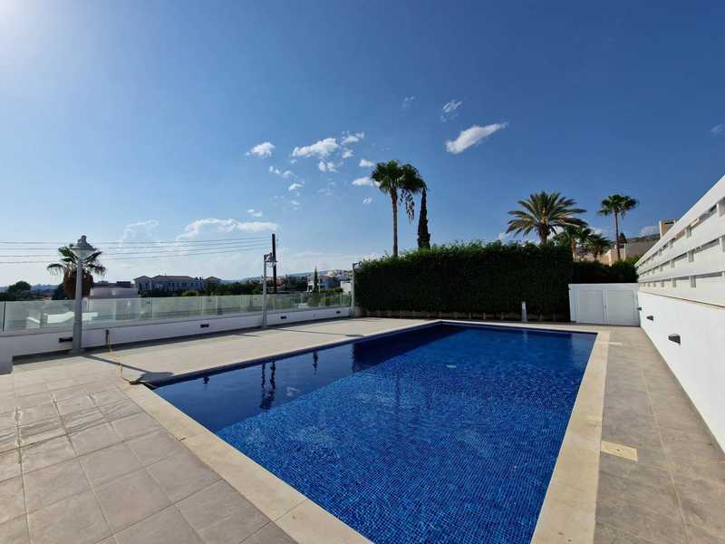 4 bedrooms Villa in Agios Tychonas, Cyprus No. 15650