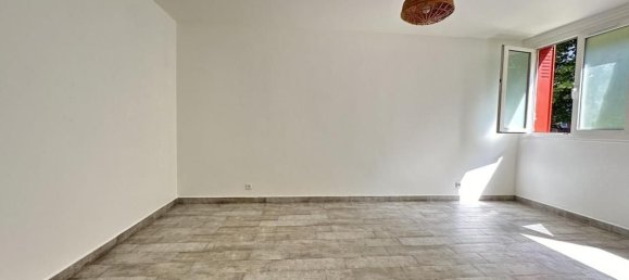 Квартира с 2 спальнями в Рюэй-Мальмезон, Франция № 186868 8