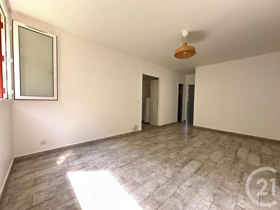 Квартира с 2 спальнями в Рюэй-Мальмезон, Франция № 186868