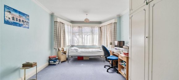 4 bedrooms House in Kenton, United Kingdom No. 12176 34