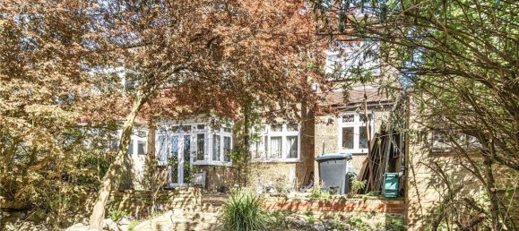 4 bedrooms House in Kenton, United Kingdom No. 12176 38