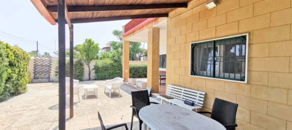 Villa de 4 dormitorios en Lecce, Italy No. 326052 5