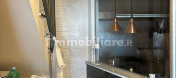 Коммерческая недвижимость с 4 комнатами в Поццуоли, Италия № 335526 15