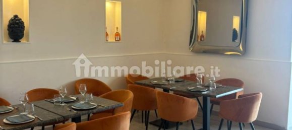 Коммерческая недвижимость с 4 комнатами в Поццуоли, Италия № 335526 18