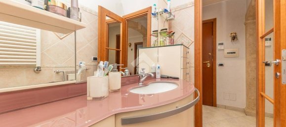 3 chambres Appartement à Rome, Italy No. 54639 35