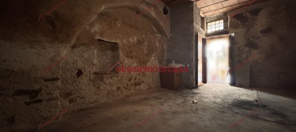 Propriété commerciale à Castelbuono, Italy 27m² No. 91313 2