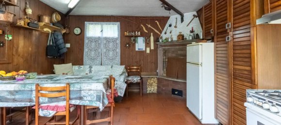 2 bedrooms Apartment in Montorfano, Italy No. 303910 8