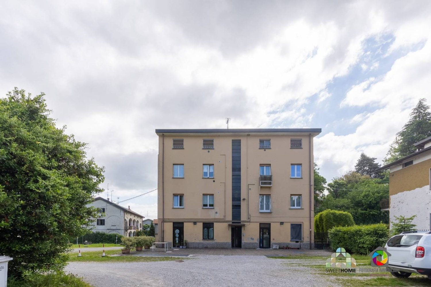 2 bedrooms Apartment in Montorfano, Italy No. 303910