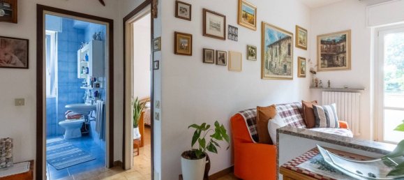 2 bedrooms Apartment in Montorfano, Italy No. 303910 2