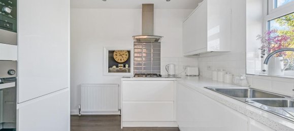 3 bedrooms Bungalow in Feltham, United Kingdom No. 9788 4